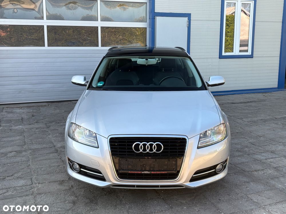 Audi A3 Sportback - 2