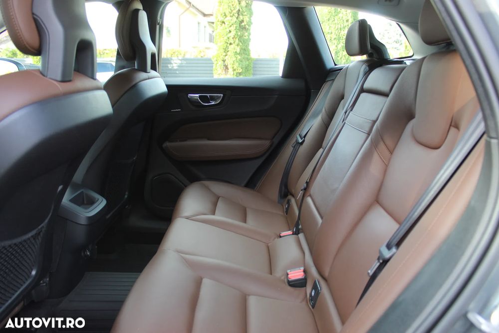 Volvo XC 60 D4 AWD Momentum - 14