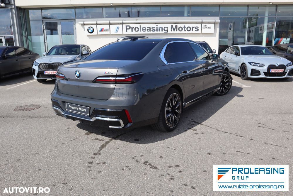BMW i7 M70 xDrive - 2