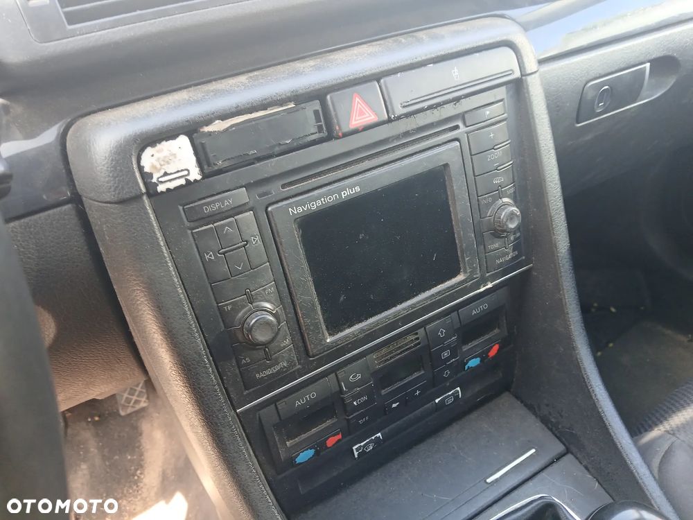 A4 B6 fotel fotele kanapa deska kokpit podsufitka boczek boczki klamka podłokietnik licznik - 7