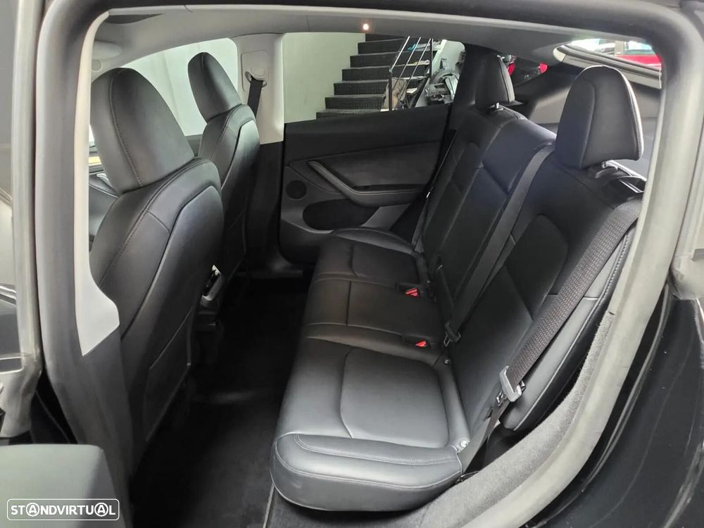 Tesla Model Y Performance Dual Motor AWD - 21
