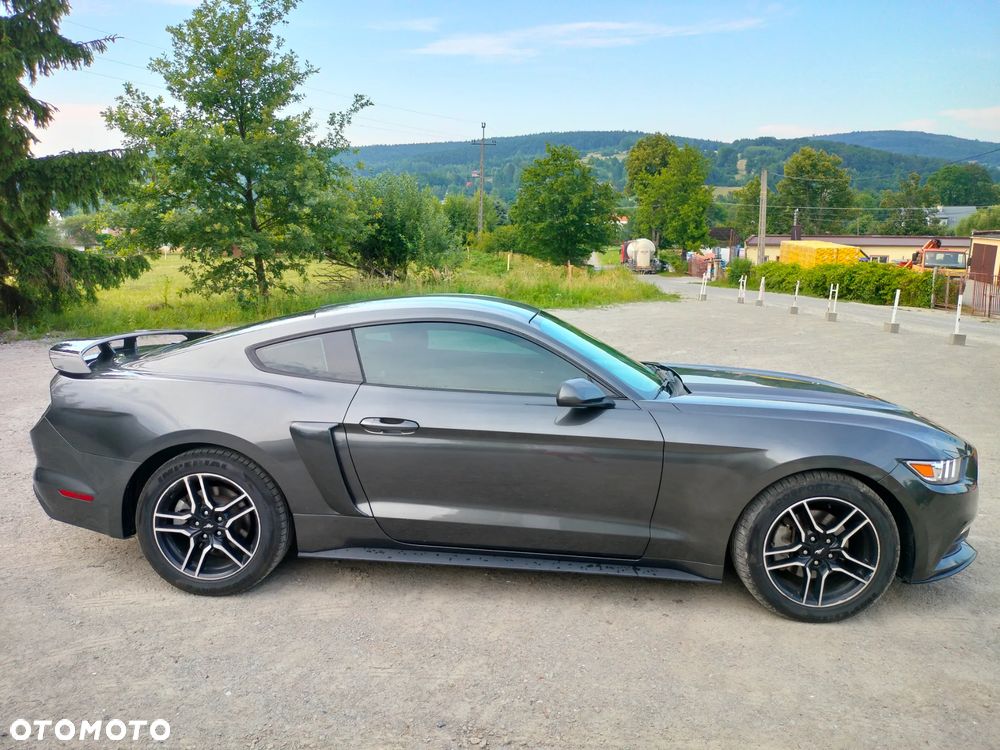 Ford Mustang 3.7 V6 - 4