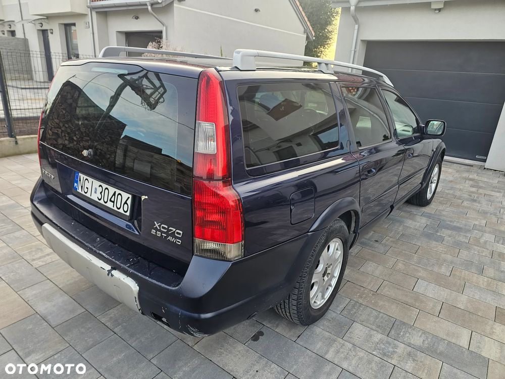 Volvo XC 70 AWD Momentum - 6