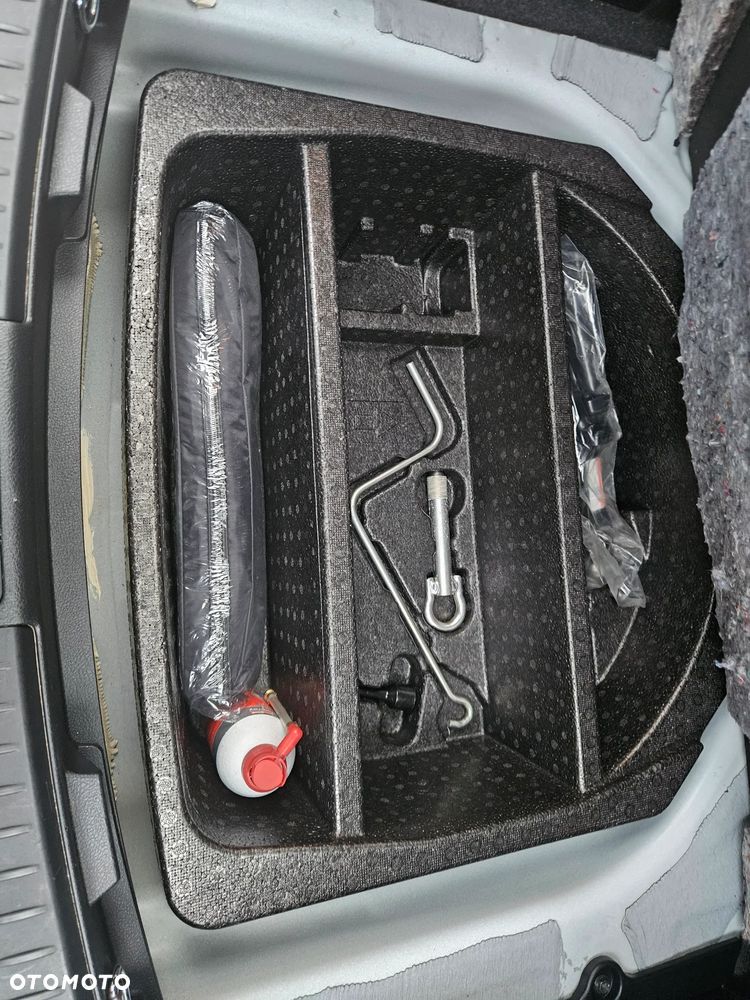 Toyota Auris - 24