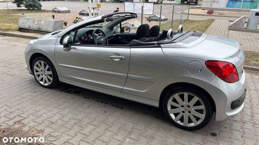 Peugeot 207 CC 120 VTi Active - 12