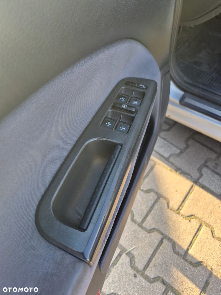 Skoda Octavia 2.0 Ambiente - 10