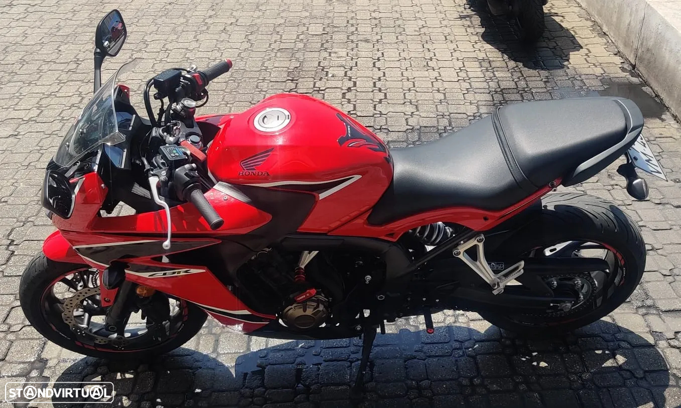 Honda CBR 650 F - 4