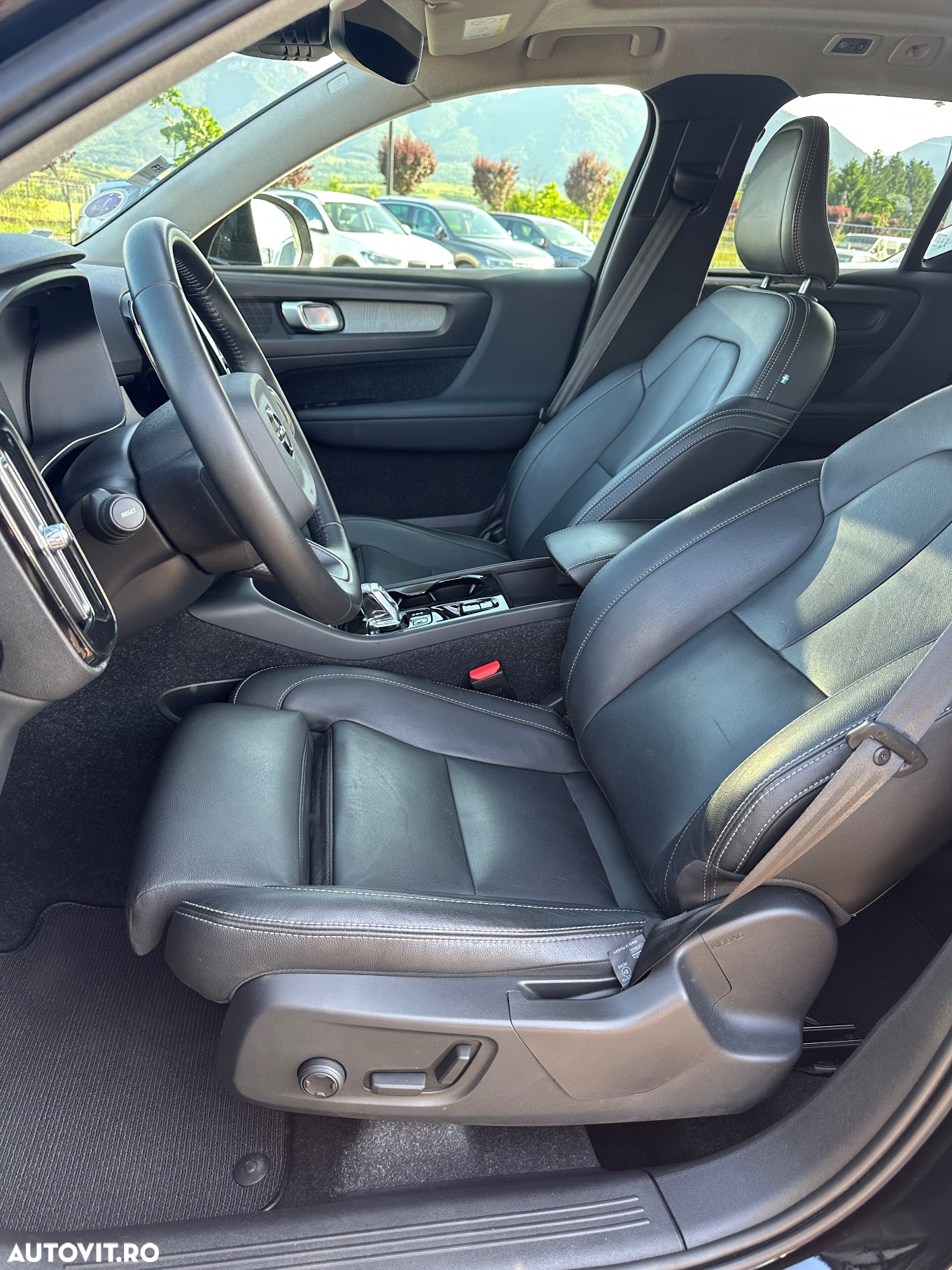 Volvo XC 40 Recharge T5 Twin Engine AT7 Inscription - 25