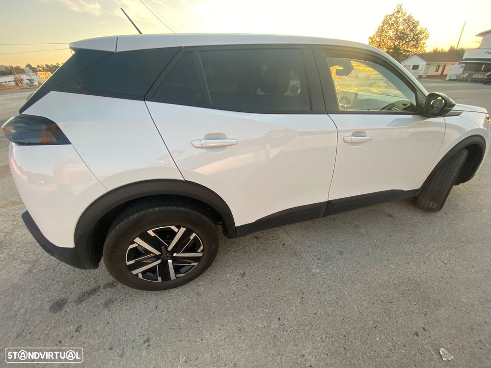 Peugeot 2008 1.2 PureTech Allure - 2