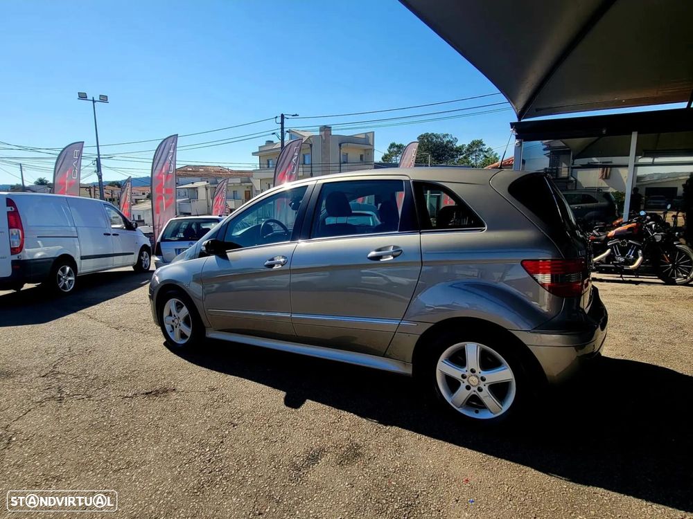 Mercedes-Benz B 180 - 9
