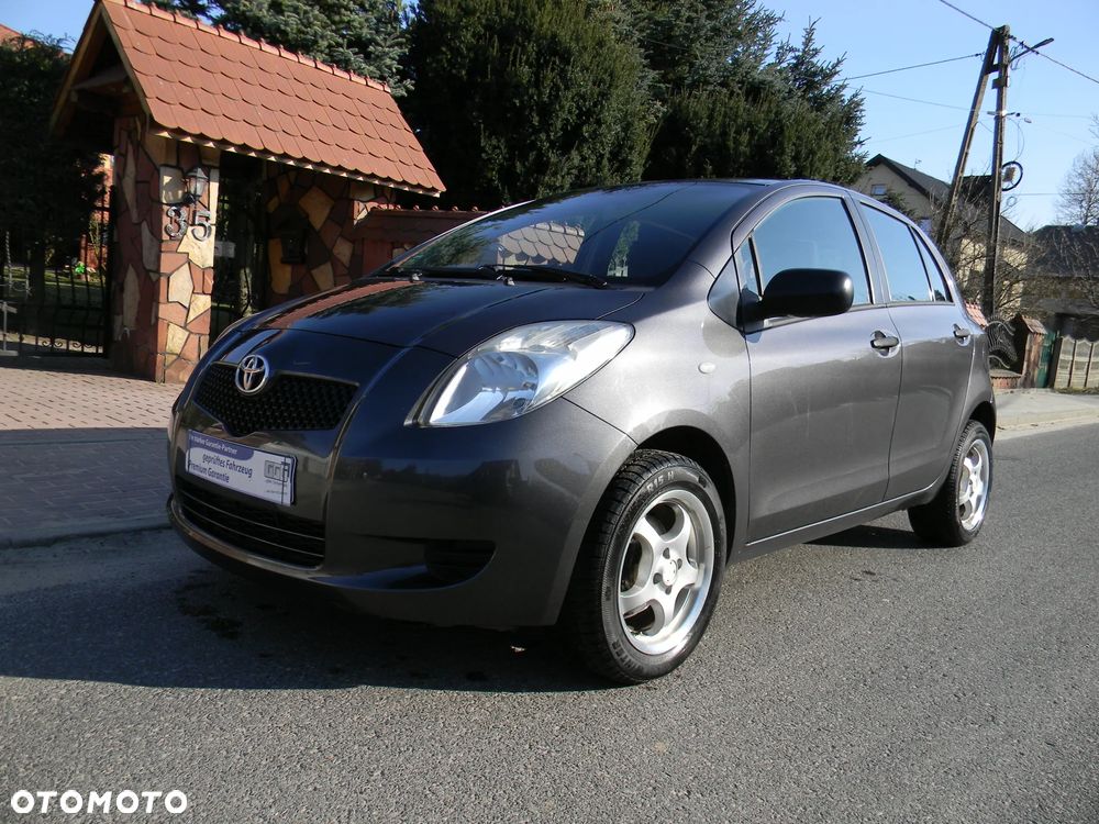 Toyota Yaris 1.3 Luna A/C - 14