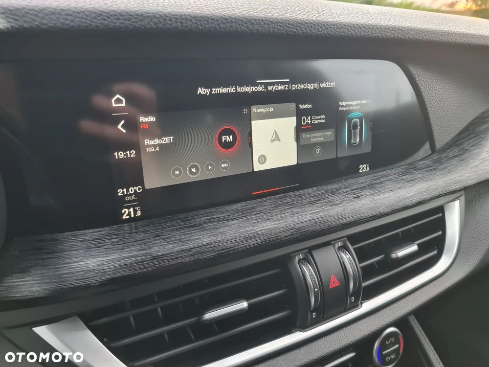 Alfa Romeo Stelvio 2.0 Turbo 16V AT8-Q4 Veloce - 21