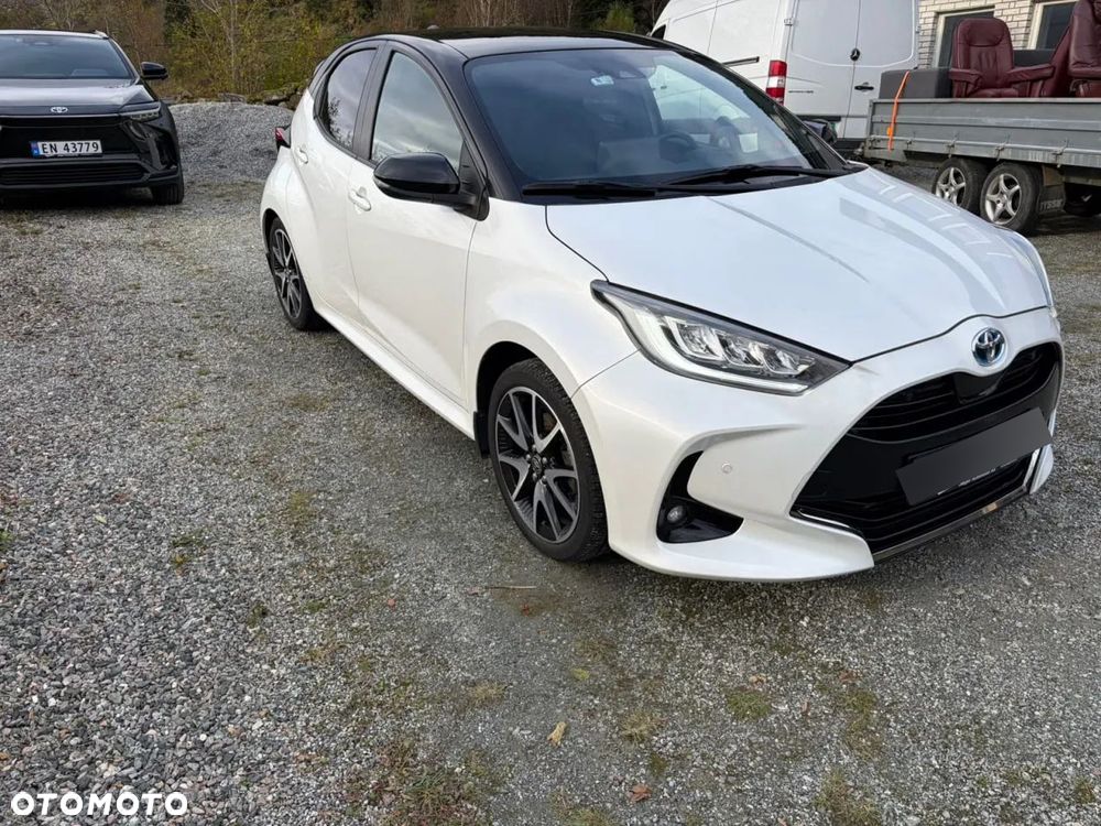 Toyota Yaris Hybrid 1.5 Selection Style - 3