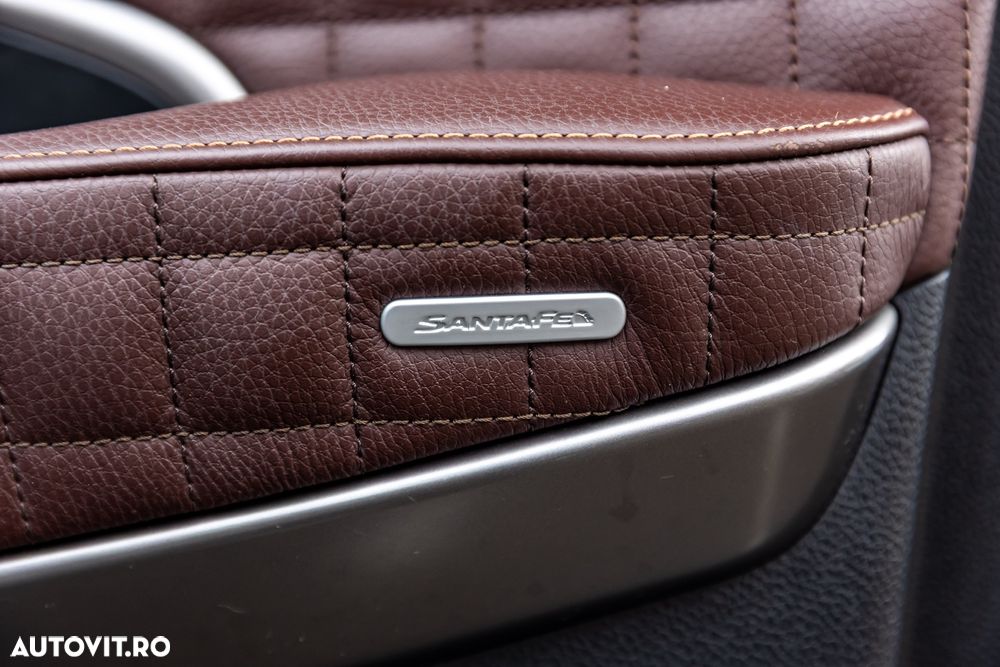 Hyundai Santa Fe 2.2 CRDi 4WD Automatik SEVEN Premium - 30