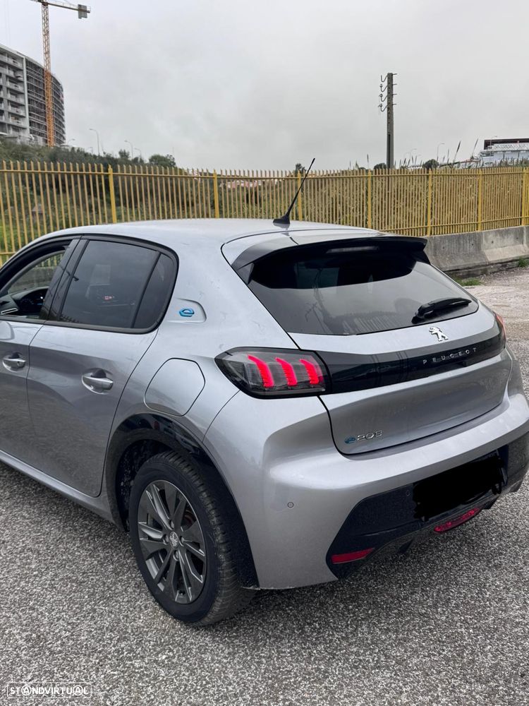 Peugeot e-208 51 kWh Allure - 7