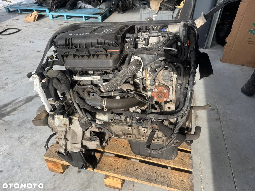 SILNIK 1.4 HDI 8HR PEUGEOT CITROEN KOMPLETNY 127 tys km - 11
