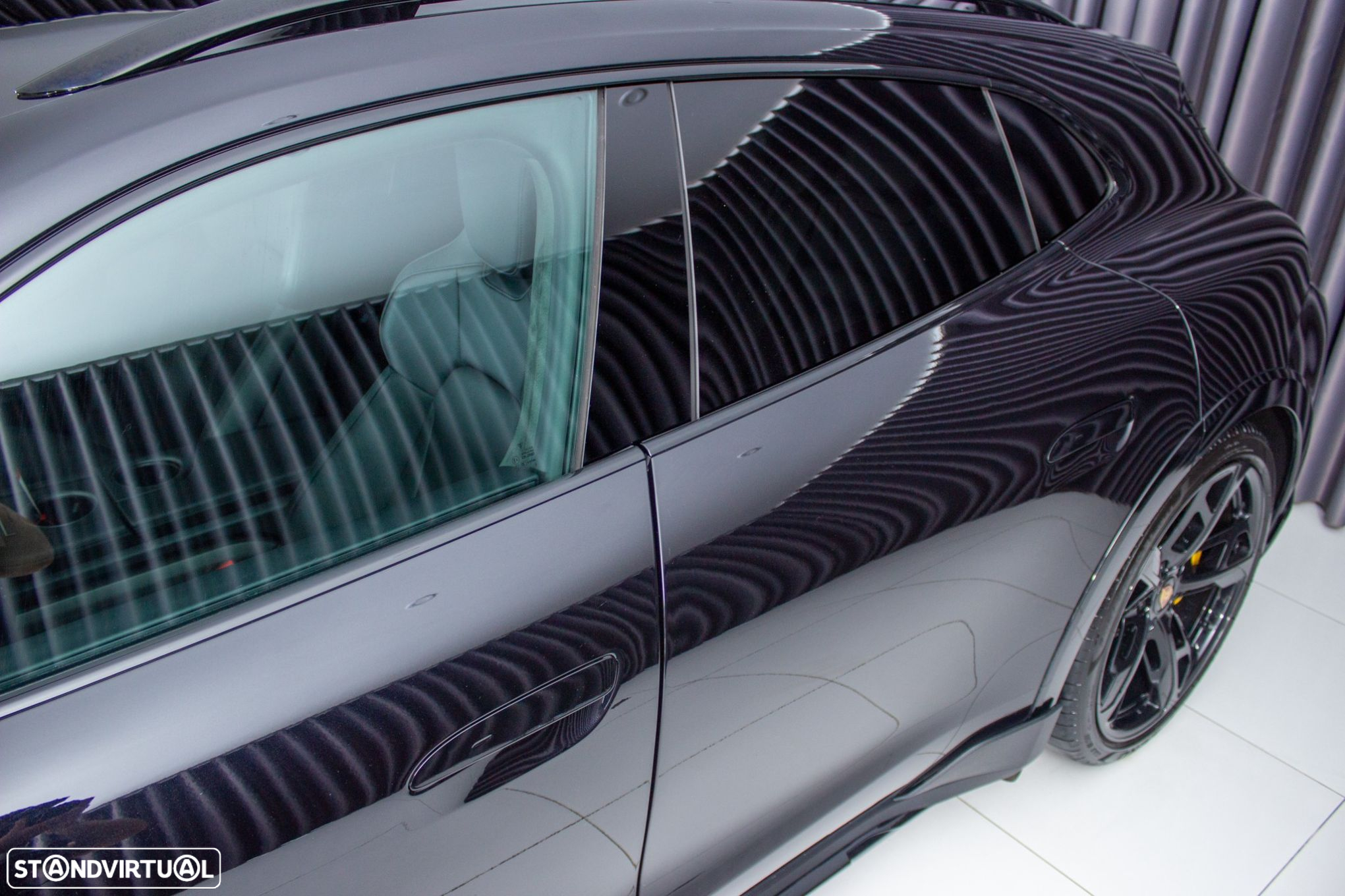 Porsche Taycan Cross Turismo Turbo S - 8