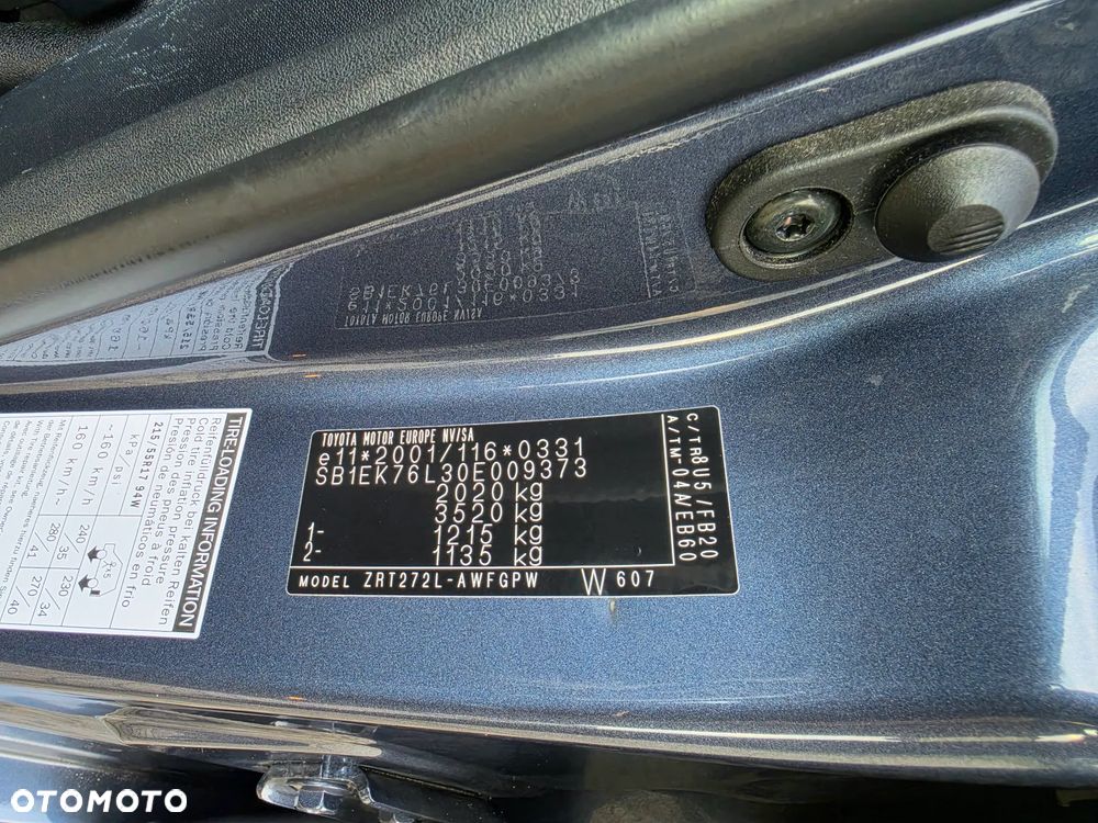 Toyota Avensis 2.0 Executive - 25