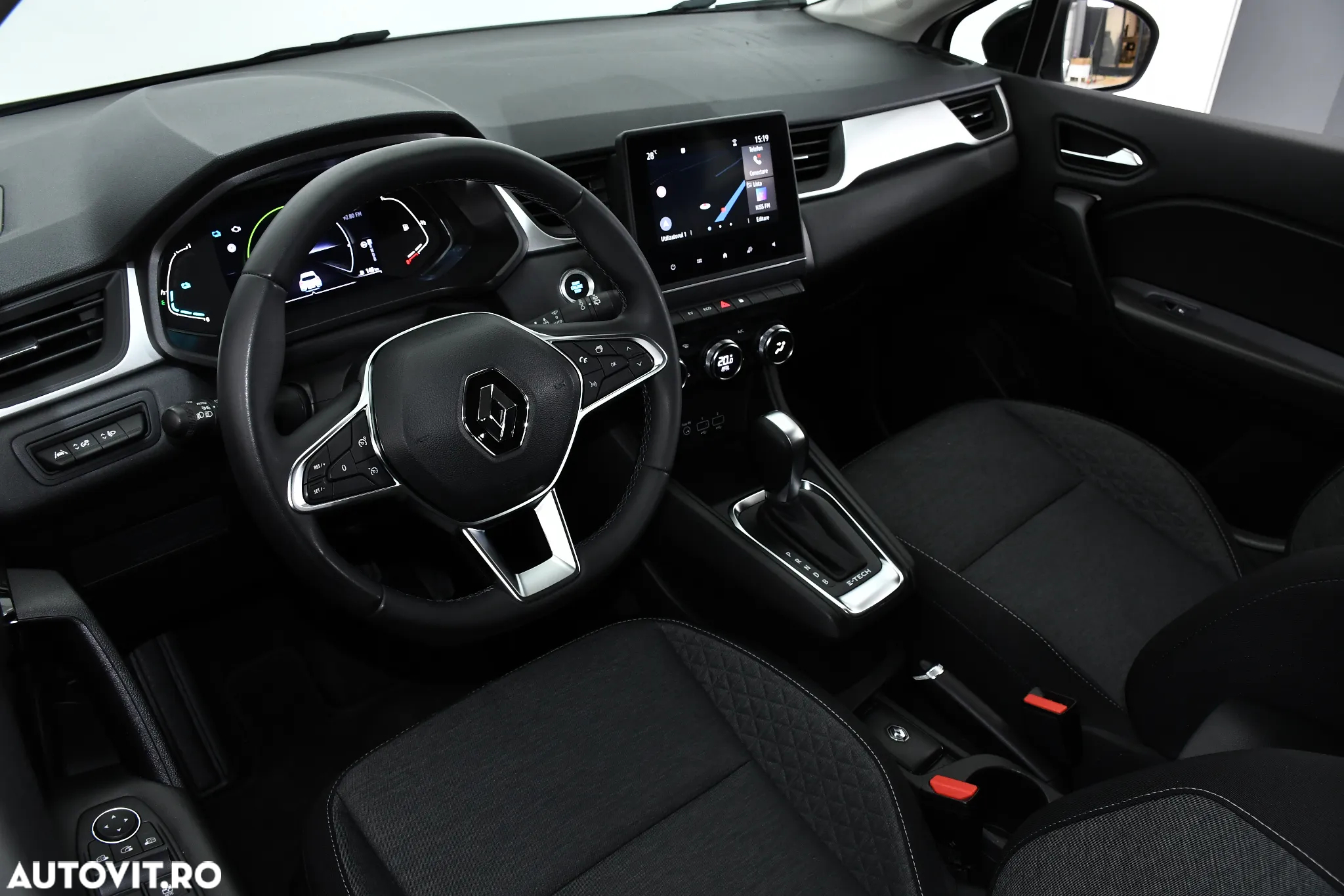 Renault Captur E-TECH Full Hybrid 145 EVOLUTION - 4