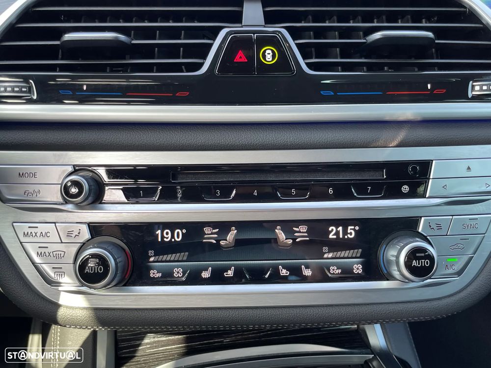 BMW 740 d xDrive - 12