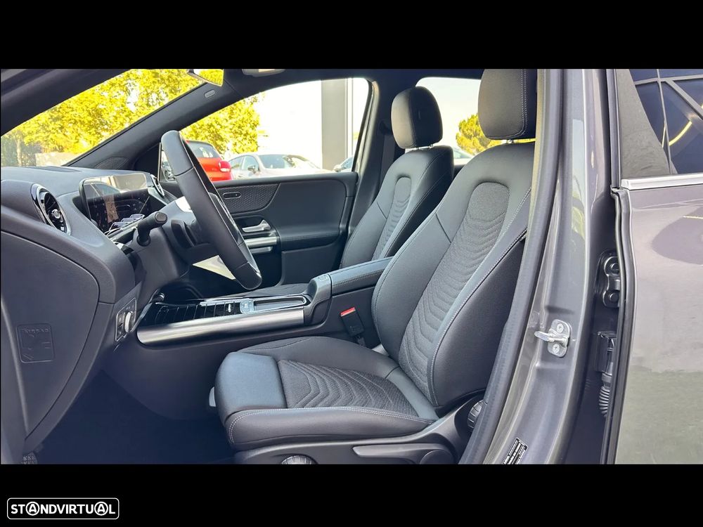 Mercedes-Benz B 180 d 8G-DCT Progressive Advanced - 4