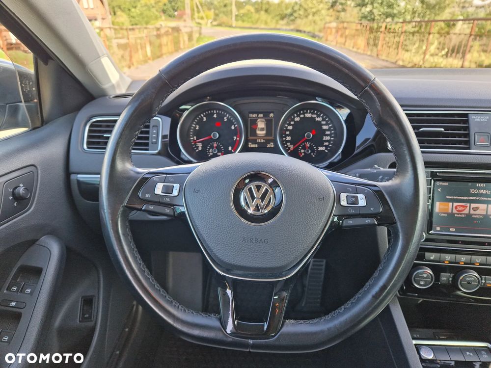 Volkswagen Jetta 1.4 TSI BMT Highline - 11