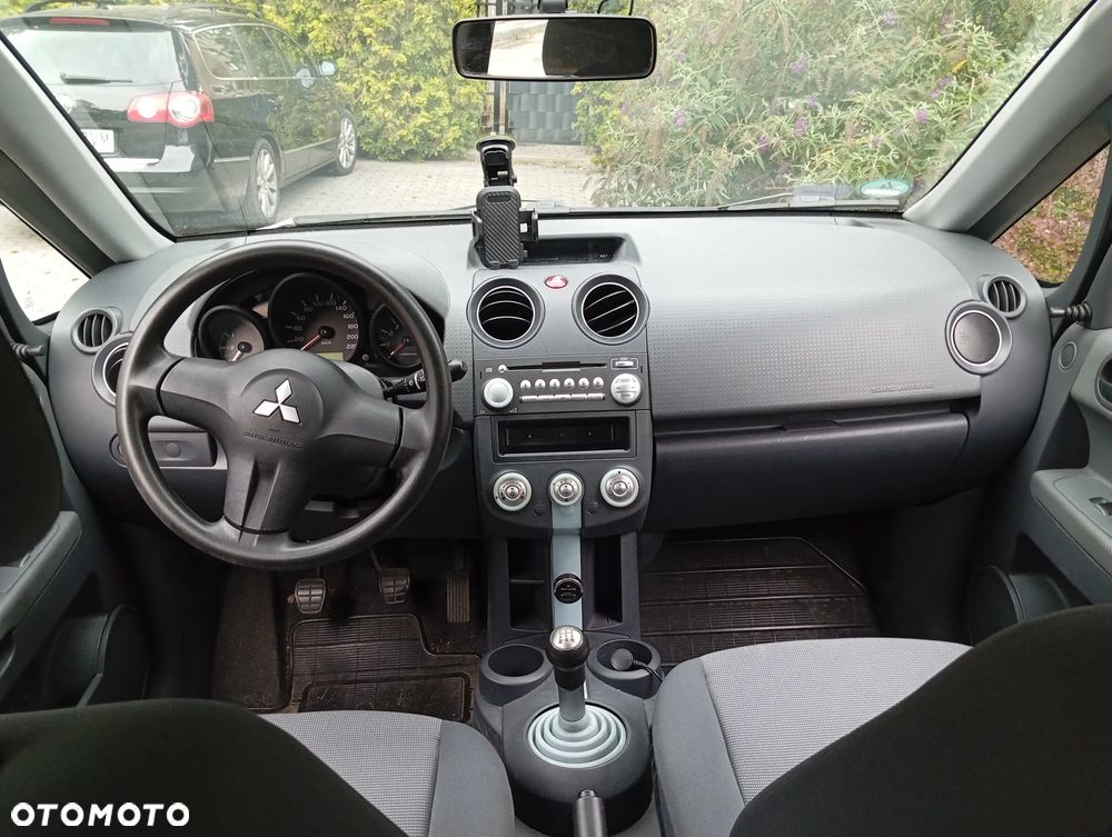 Mitsubishi Colt 1.1 Inform - 10