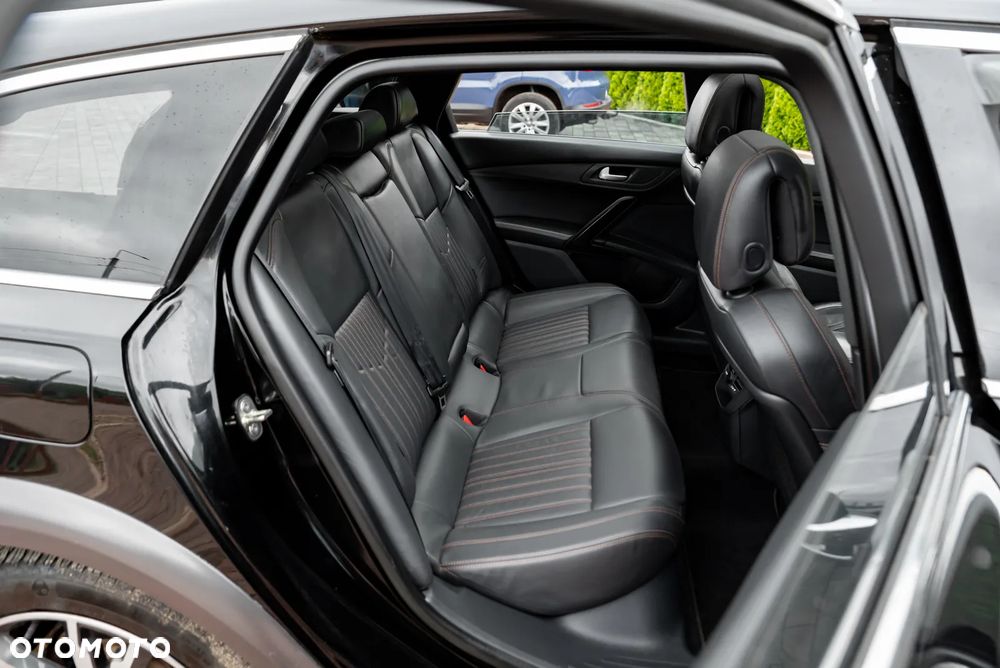 Peugeot 508 RXH Hybrid4 - 22