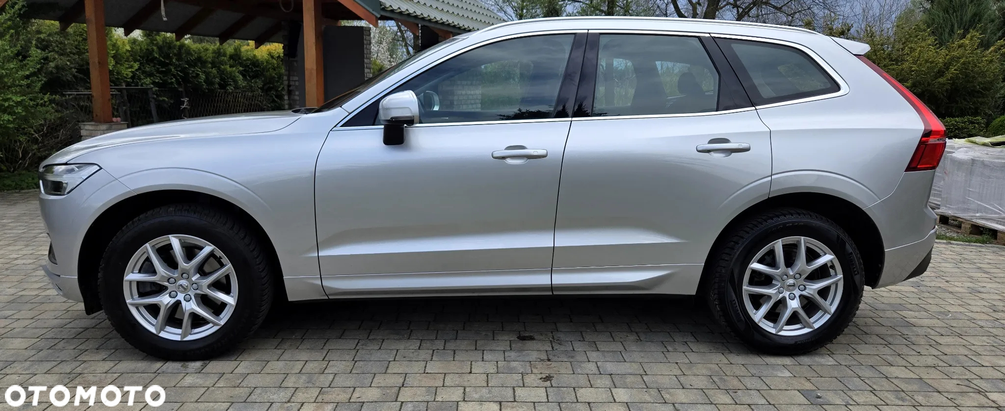 Volvo XC 60 B4 D Plus Dark - 16
