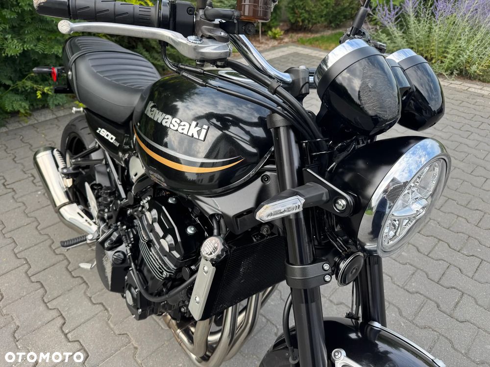 Kawasaki Z 900 RS - 15