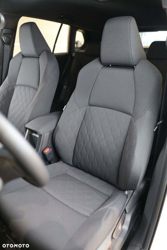Toyota Corolla Cross - 8