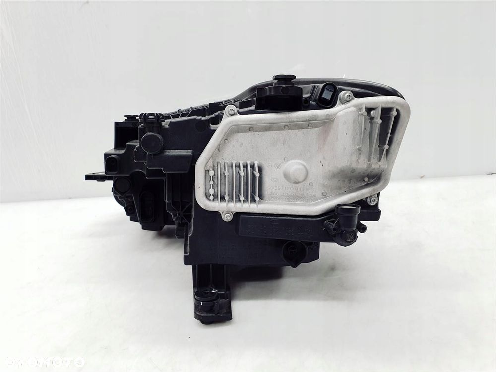 VW CADDY IV 2K8 20r PRAWA LAMPA PRZÓD FULL LED ORY EU - 6