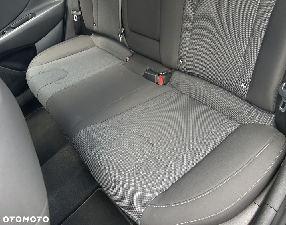 Hyundai Elantra - 13