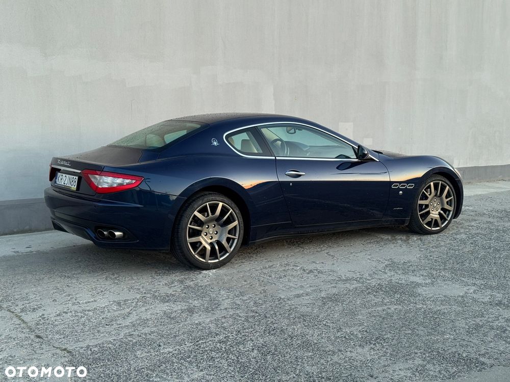 Maserati GranTurismo S - 4