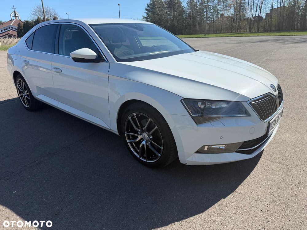 Skoda Superb 2.0 TDI 4x4 Ambition DSG - 1