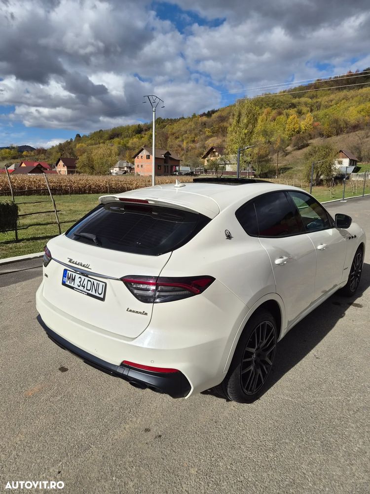 Maserati Levante - 10