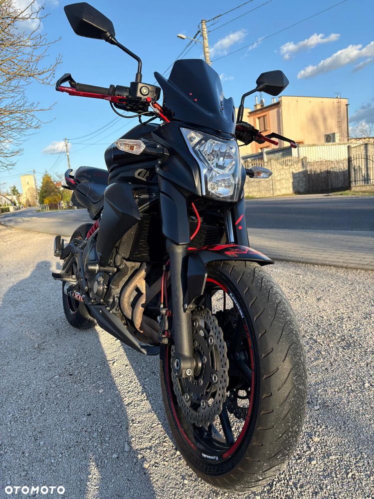 Kawasaki ER - 7