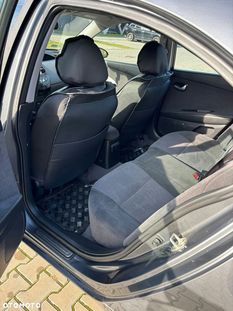 Nissan Primera - 3
