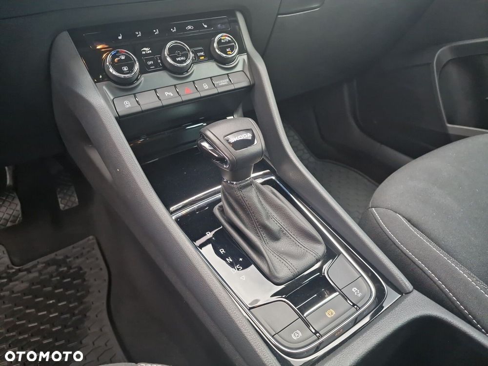 Skoda Karoq - 16