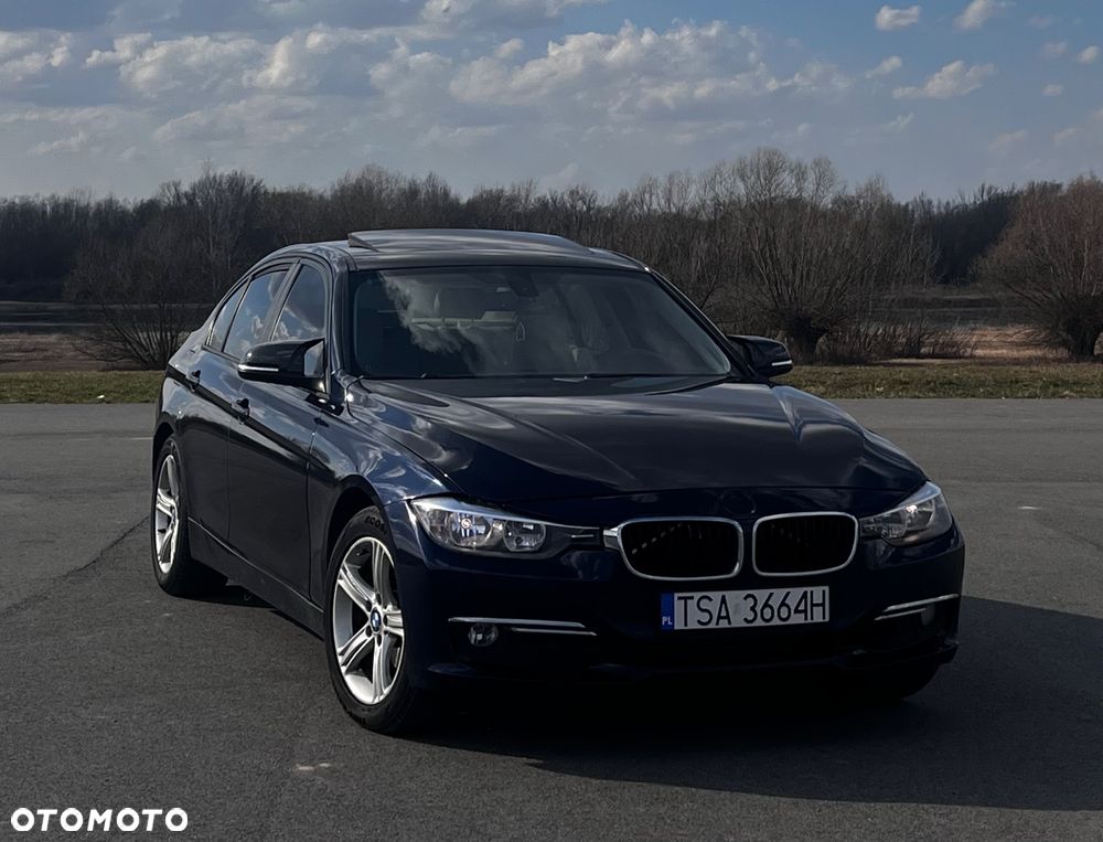 BMW Seria 3 328i Luxury Line - 1