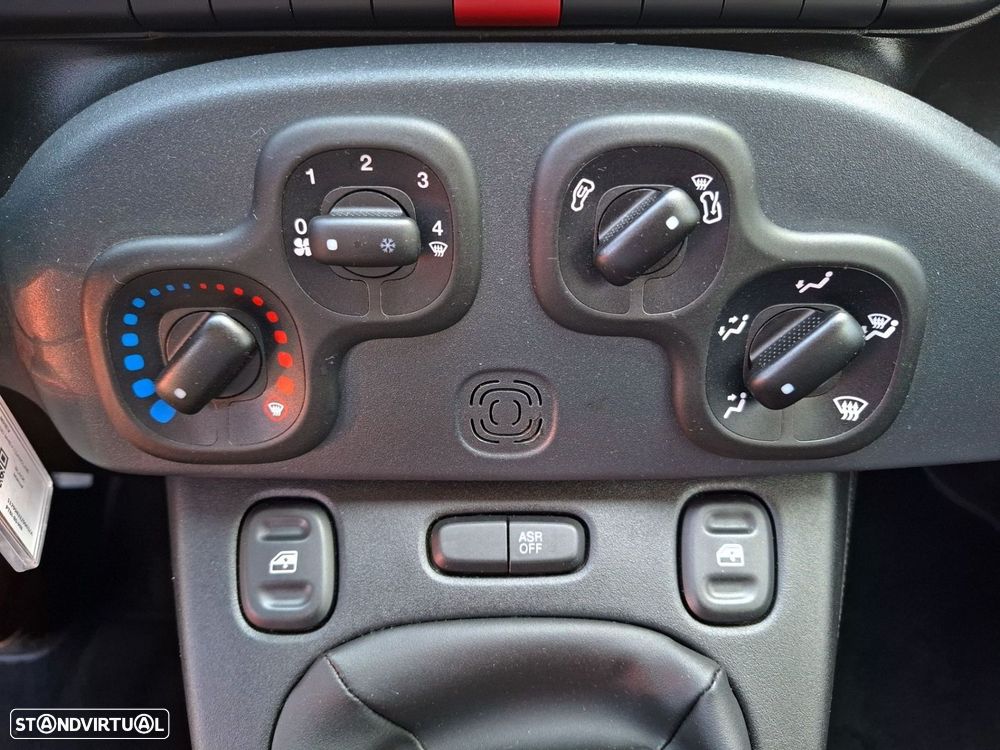 Fiat Panda 1.0 Hybrid City Cross - 20