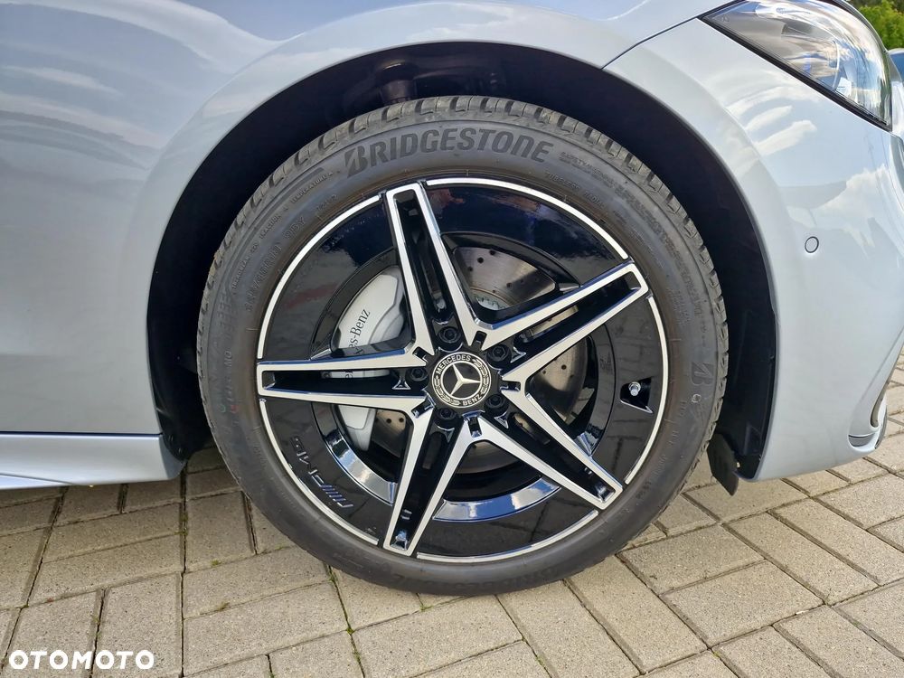 Mercedes-Benz Klasa C 200 mHEV 4-Matic AMG - 22