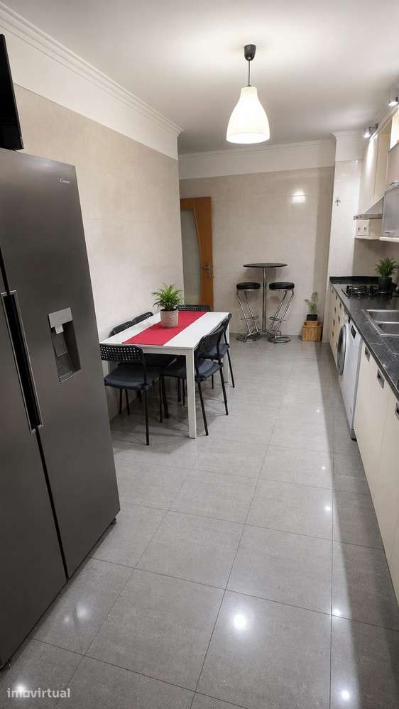 Apartamento T3 em Corroios, Seixal | 115 m2 | Santa Marta do Pinhal - Grande imagem: 4/17