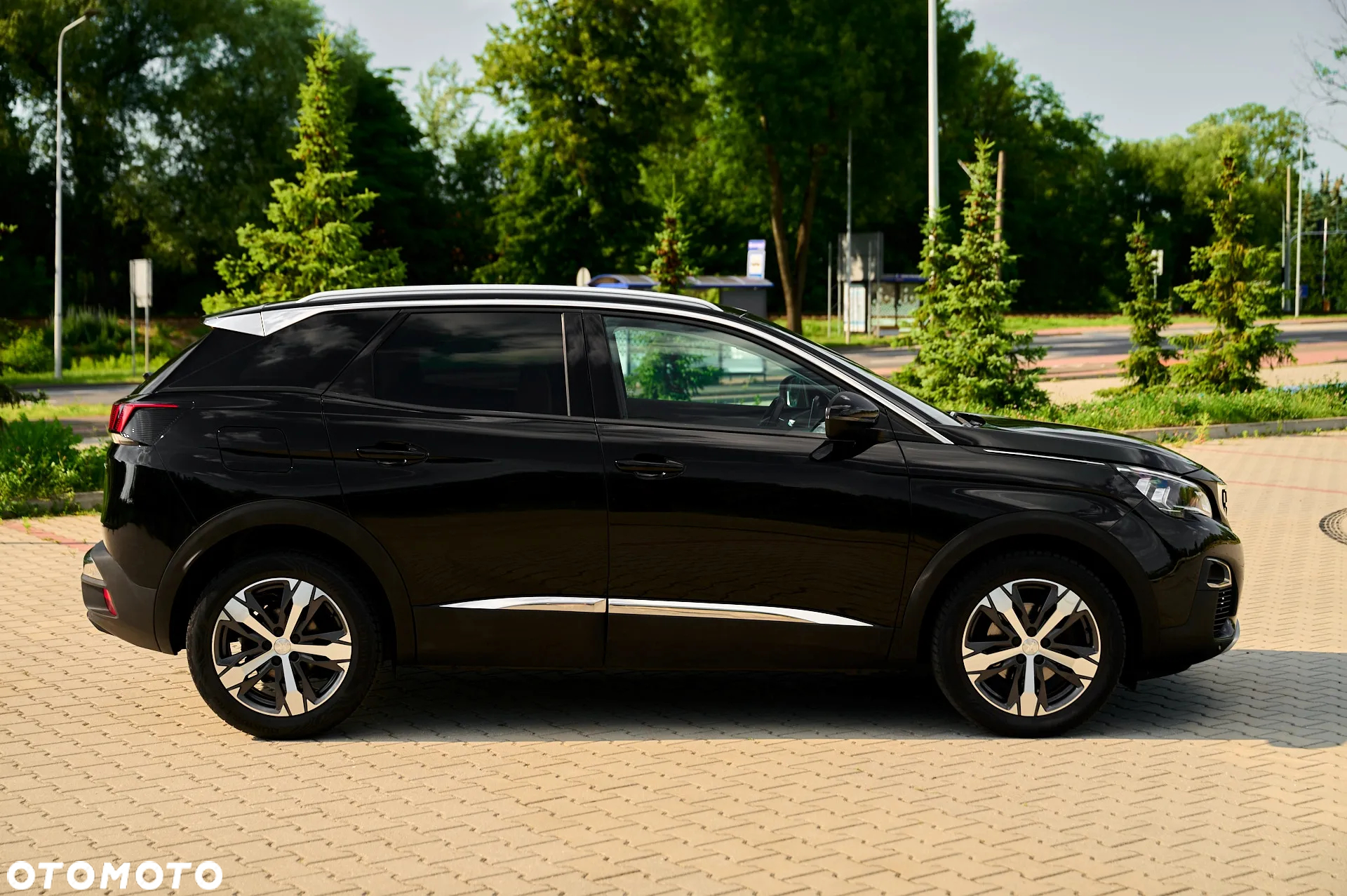 Peugeot 3008 1.2 PureTech Allure S&S - 14