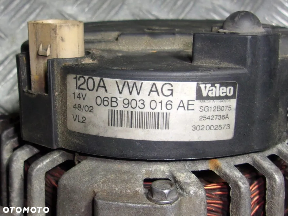Audi A4 B6 B7 alternator 1.6 1.8T 2.0 / 2.0 FSI - 4