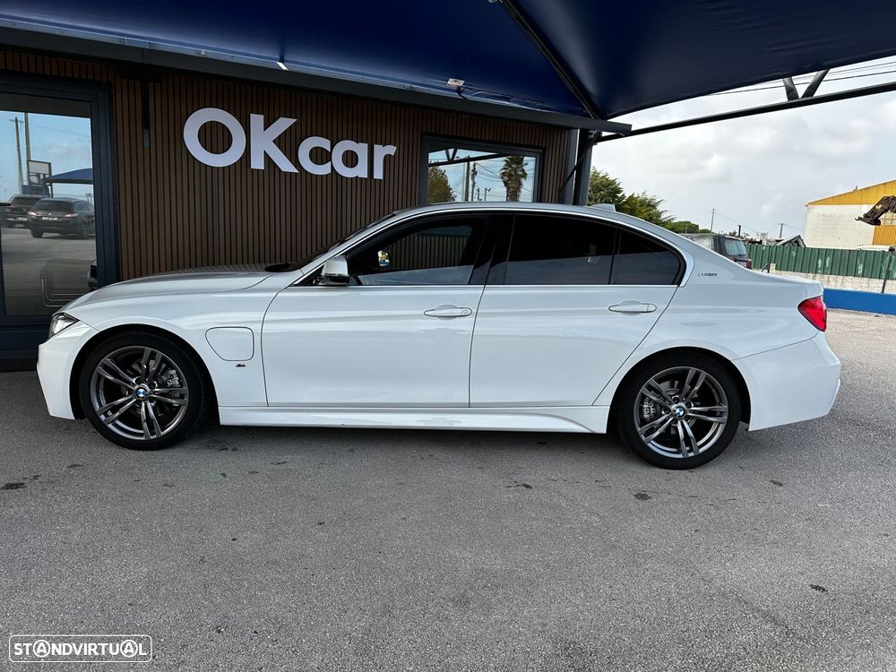 BMW 330 e iPerformance Pack M - 14