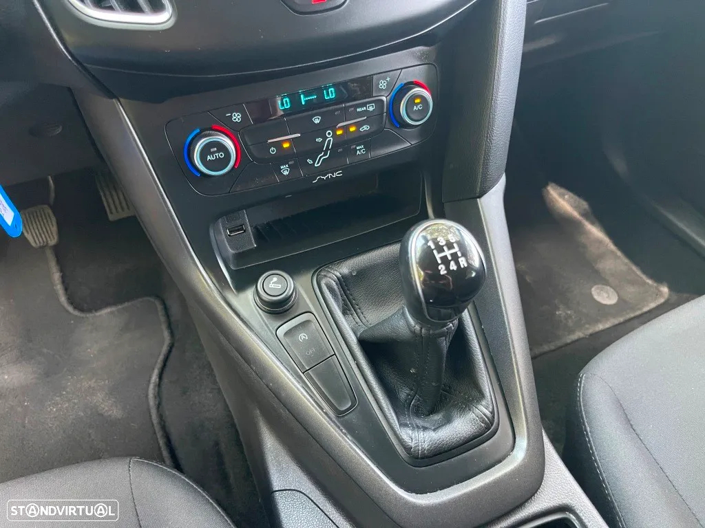 Ford Focus 1.0 SCTi Trend+ - 32