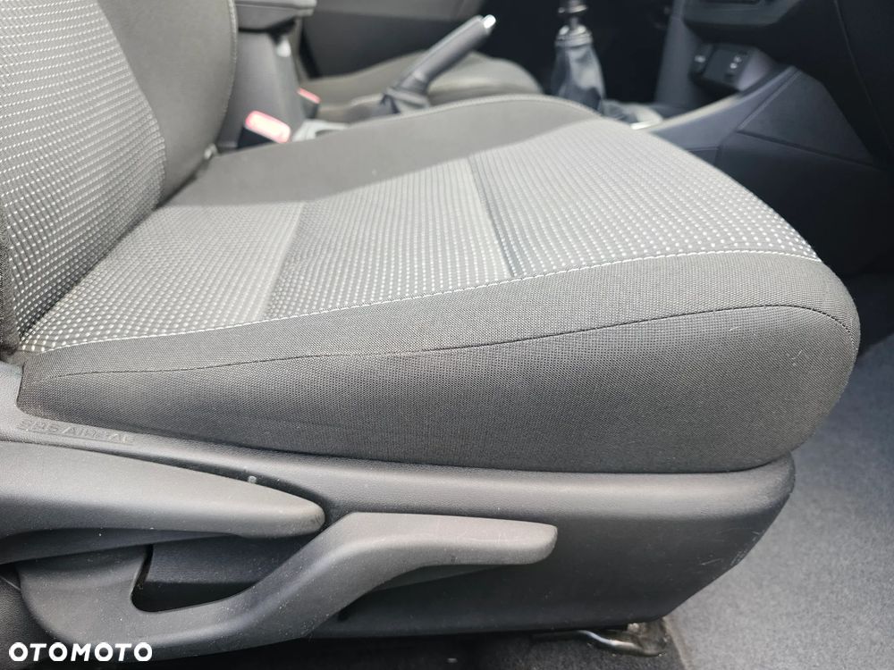 Toyota Auris 1.4 D-4D Luna - 34