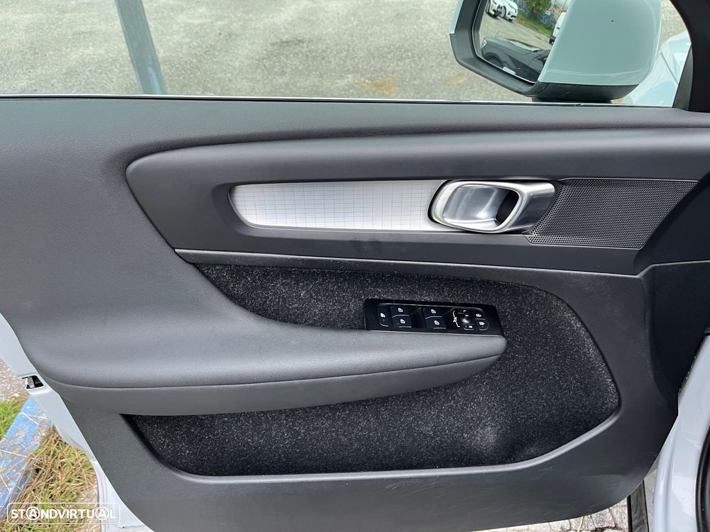Volvo XC 40 1.5 T5 PHEV Inscription - 24