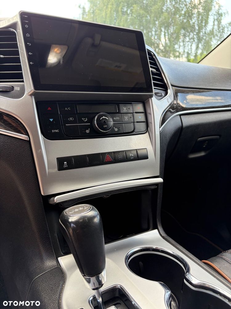 Jeep Grand Cherokee - 20